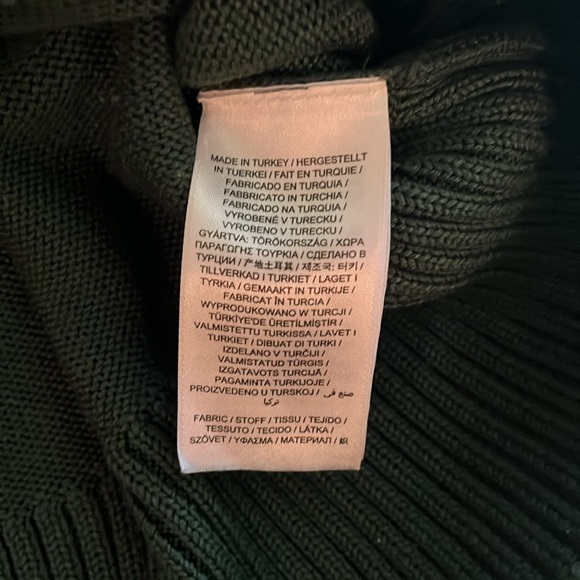 GANT Classic Varsity Green Crew Neck Sweater - Picture 3 of 6